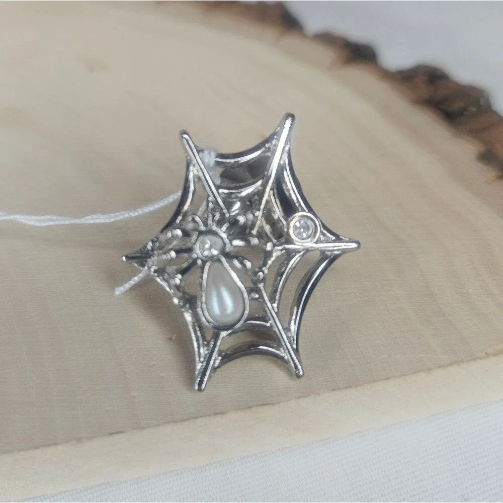Vintage Avon 1995 SpiderWeb Tac Pin With Faux Pearl And Rhinestones EUC Like New